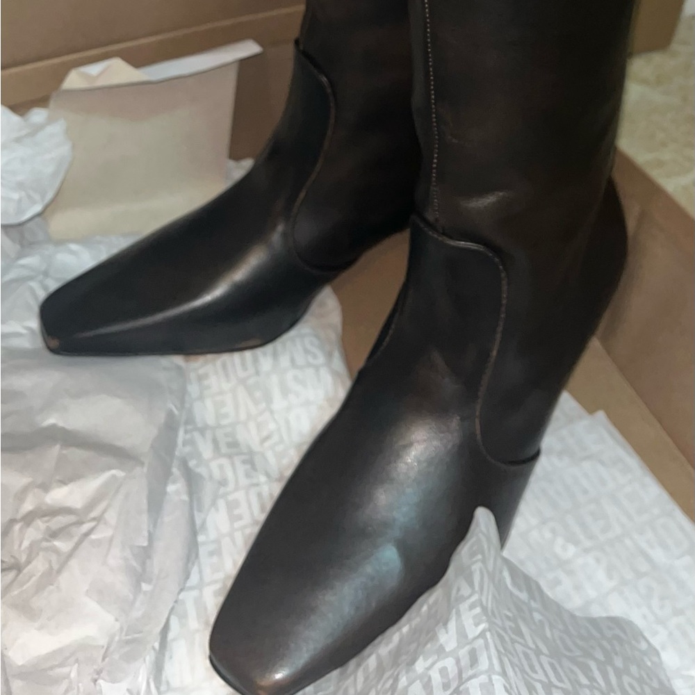 Steve Madden Lander Black Leather kitten Heeled Boots 8.5 - Picture 10 of 14